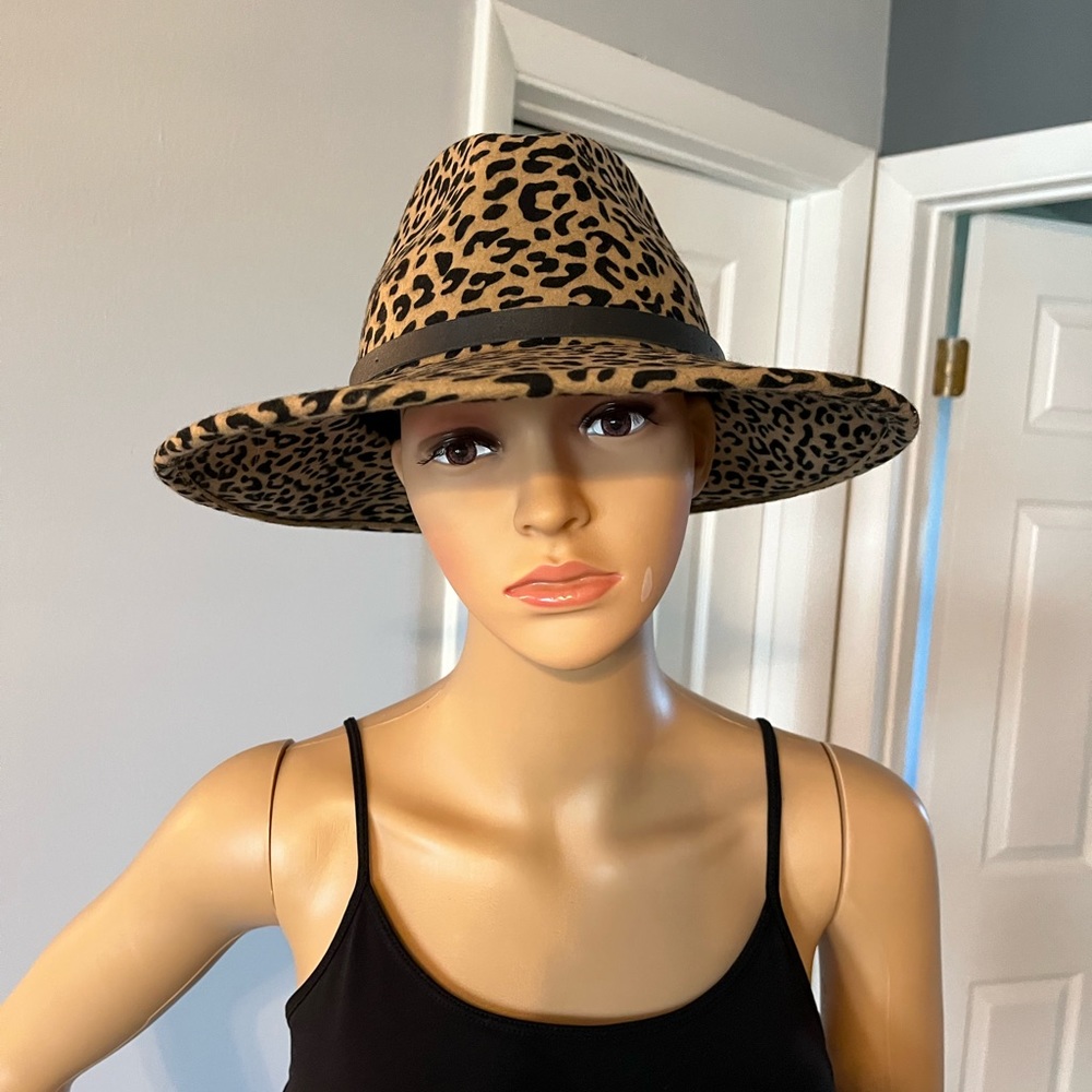Hat - Picture 2 of 5